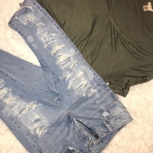 American Eagle skinny jeans